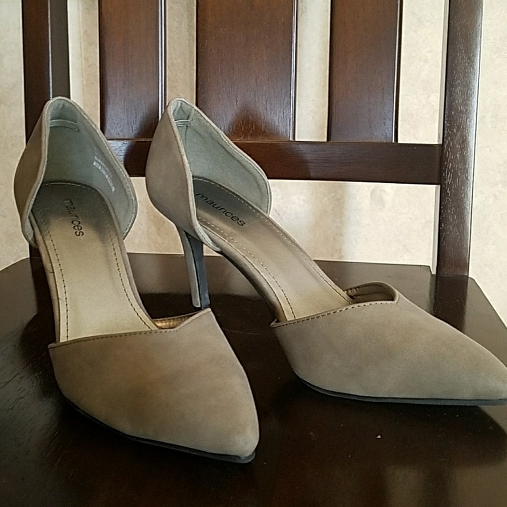 Maurices 8.5 gray heels